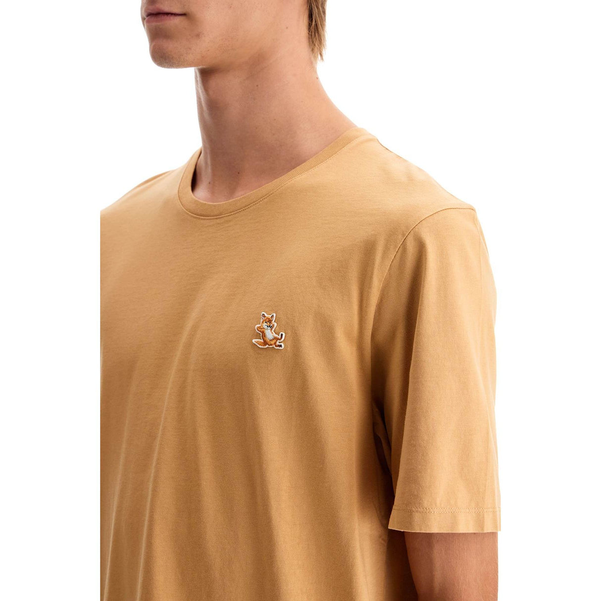 Chillax Fox Patch T-shirt