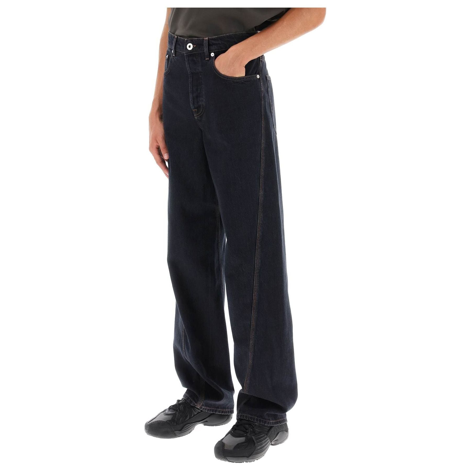 Baggy Jeans With Twisted Seams