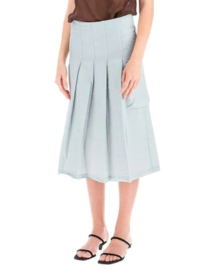 Ina

pleated Skirt Pin