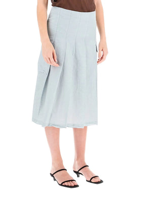 Ina

pleated Skirt Pin