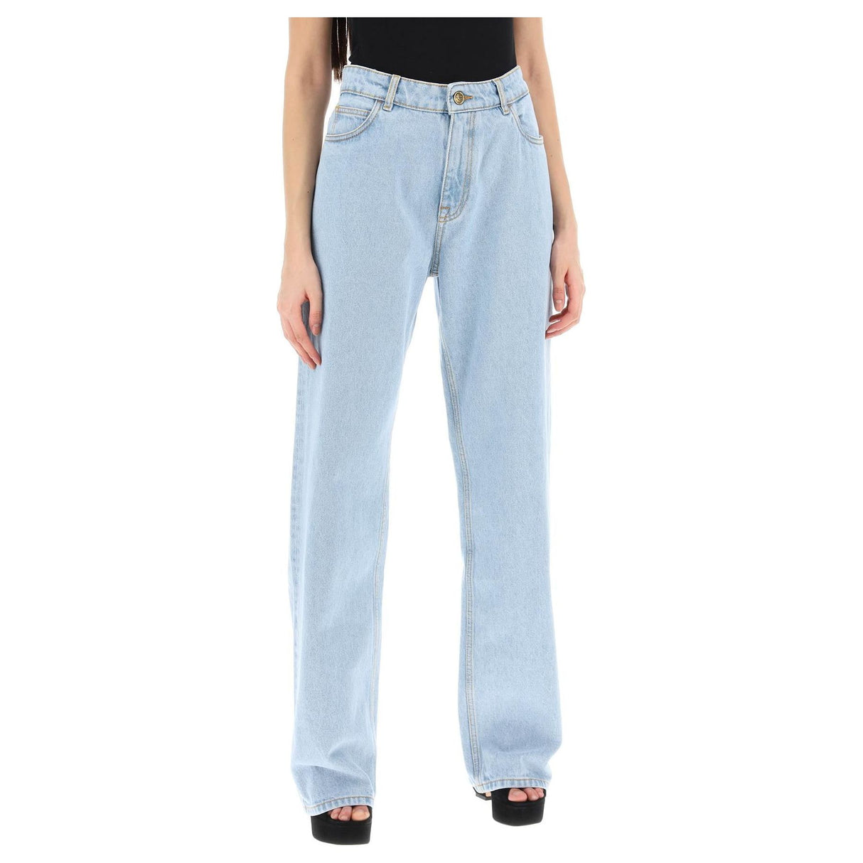 Low-waisted Baggy Jeans