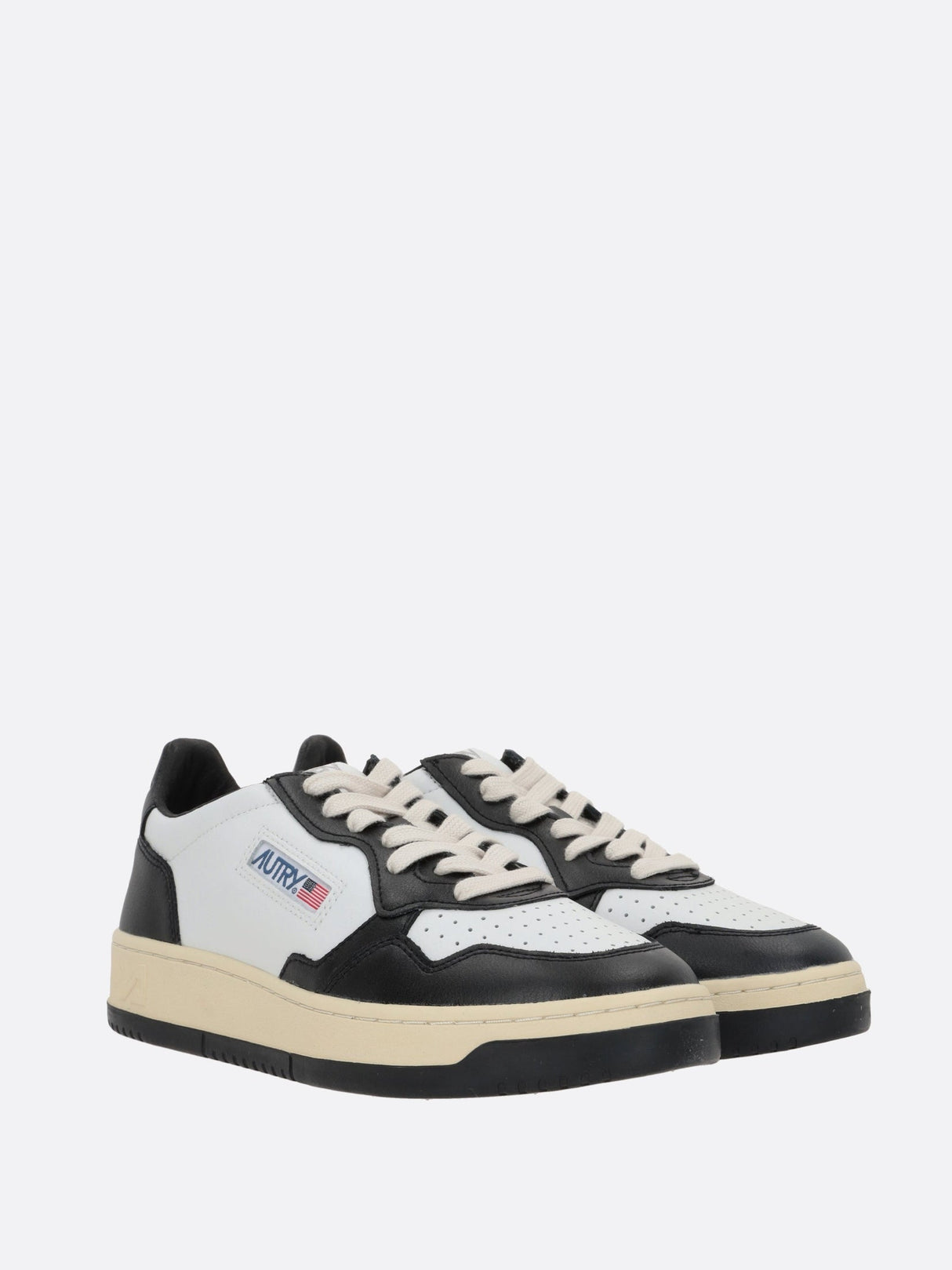 Autry Medalist Smooth Leather Sneakers