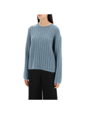 Ribbed Knit Pullover Sweater.