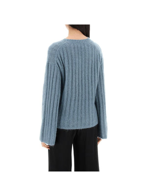 Ribbed Knit Pullover Sweater.