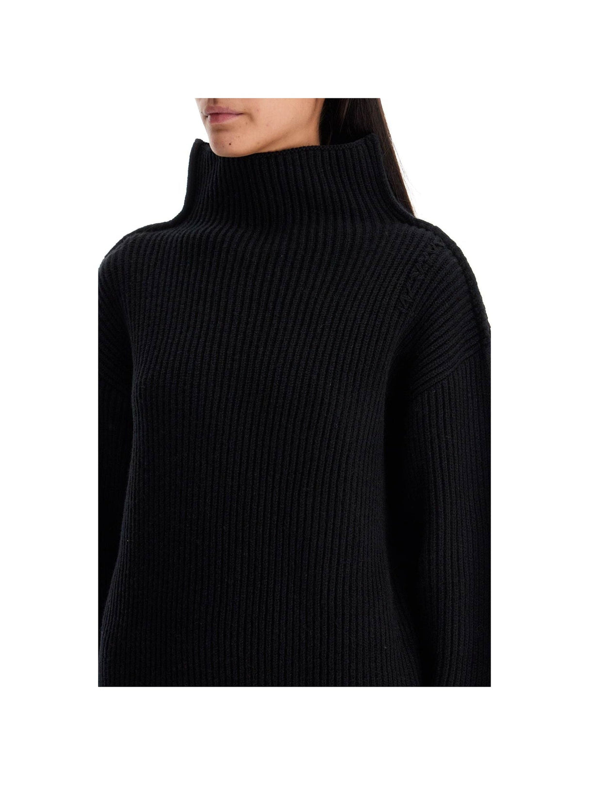 Oversized High-neck Pul