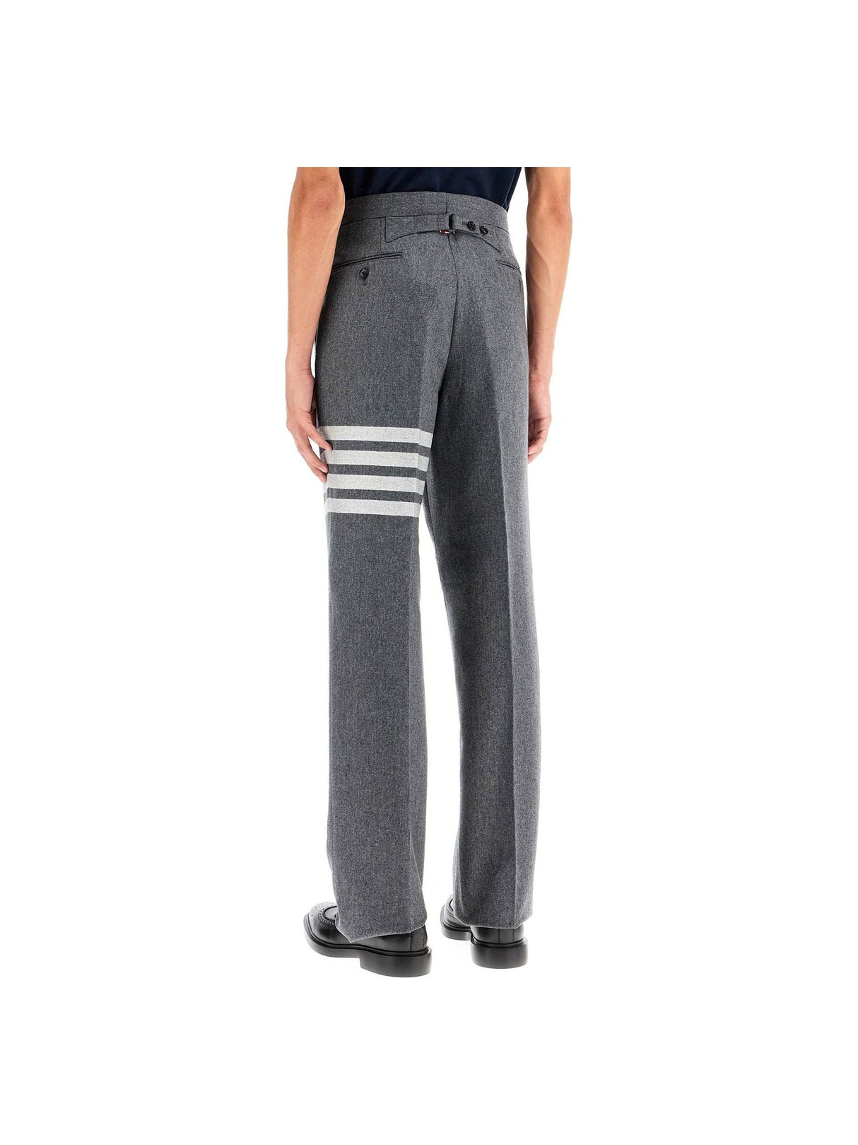 THOM BROWNE-Re

Pants With -JOHN JULIA.