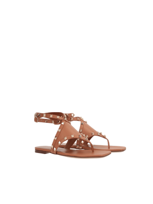 VALENTINO GARAVANI-Rockstud Smooth Leather Thong Sandals-JOHN JULIA