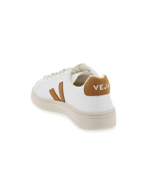 Urca V-Logo Sneakers-Veja-JOHN JULIA