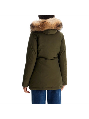 Water-Repellent Luxury Arctic Parka - Women > Clothing > Outerwear > Parkas